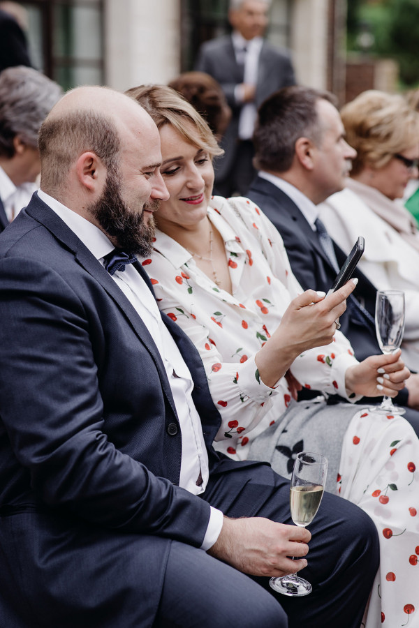 Классическая свадьба, утопающая в пудровых цветах