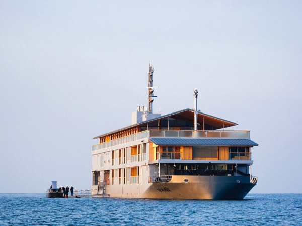 Где провести медовый месяц: выбор звезд