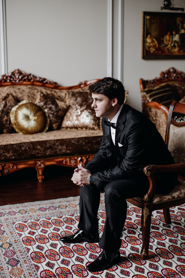 Классическая свадьба, утопающая в пудровых цветах