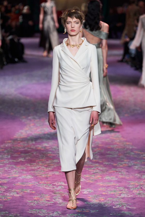 Свадебные платья в кутюрных коллекциях весна-лето 2020