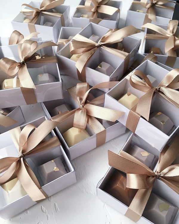 Свадебные боксы — идея для необычных приглашений