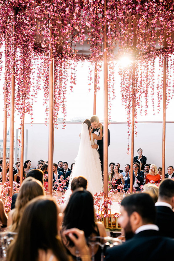 Валерий Храпов о свадебных трендах, подарках и