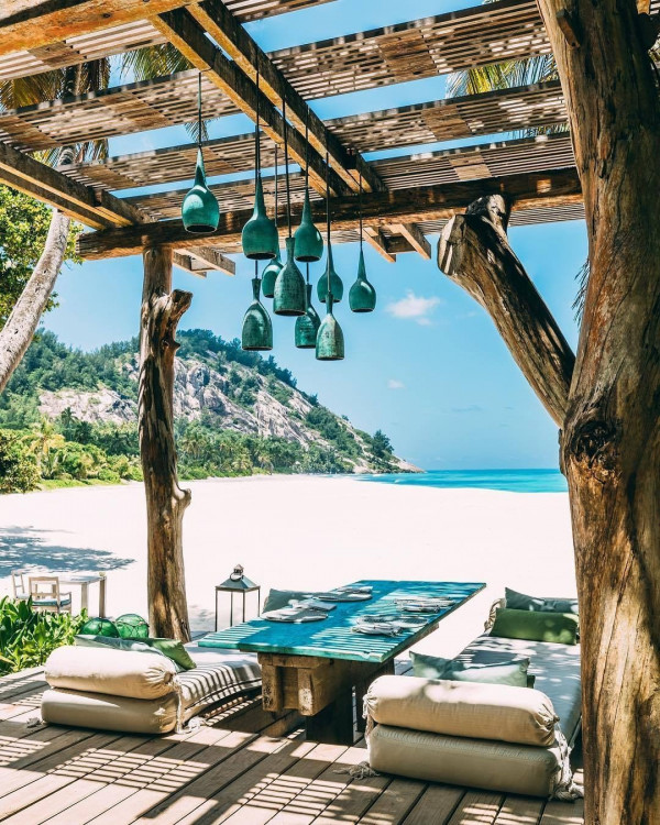 Где провести медовый месяц: выбор звезд