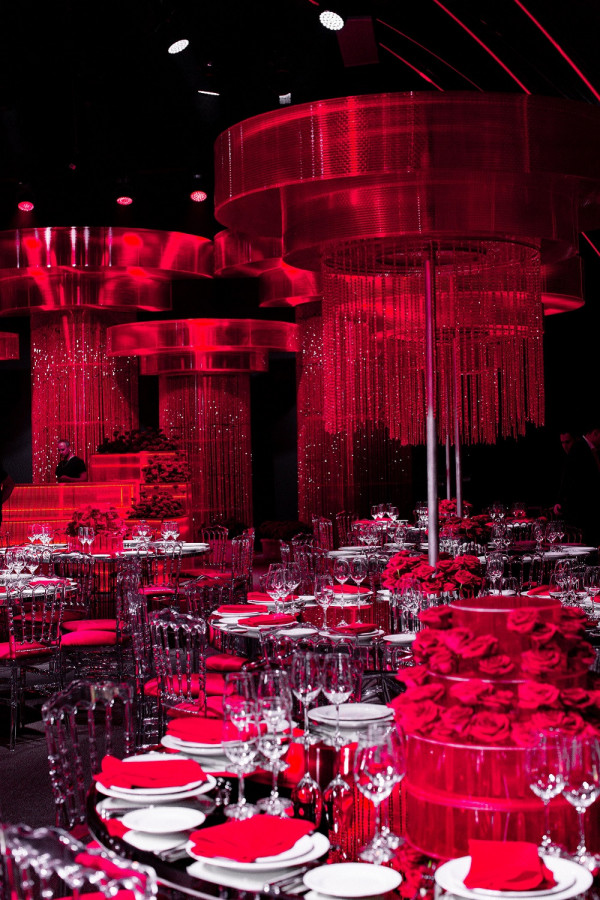 Свадебный декор 2020: свет, неон и другие