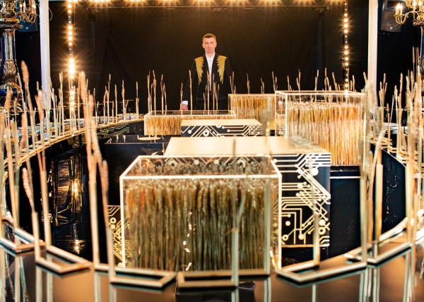 Свадебный декор 2020: свет, неон и другие