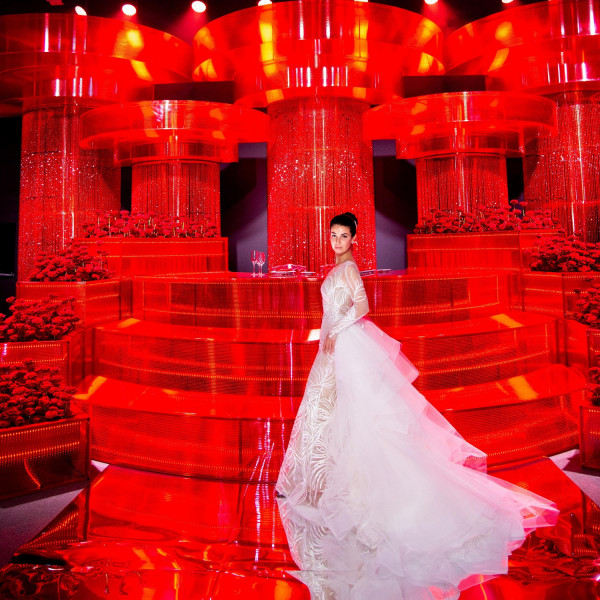 Свадебный декор 2020: свет, неон и другие