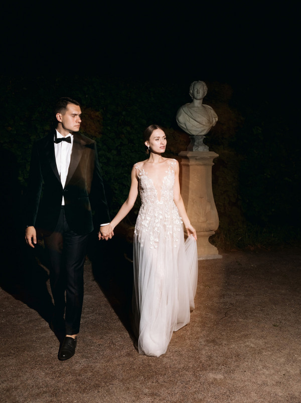 «Аристократическая» свадьба в дворцовых интерьерах