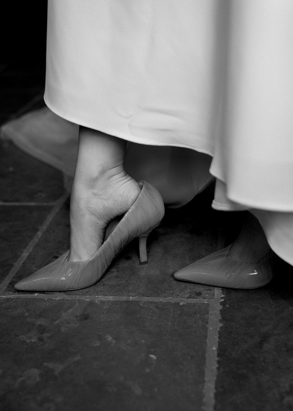 Романтичная свадьба в дождливый день