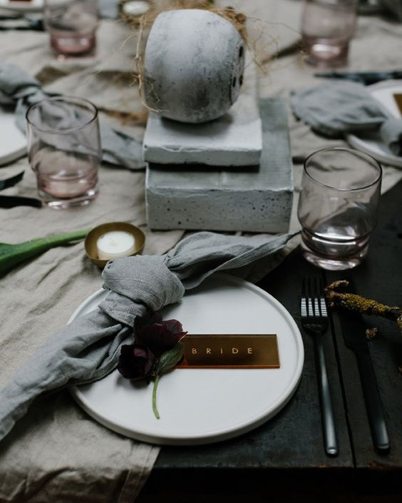 Как использовать на свадьбе главные цвета 2021