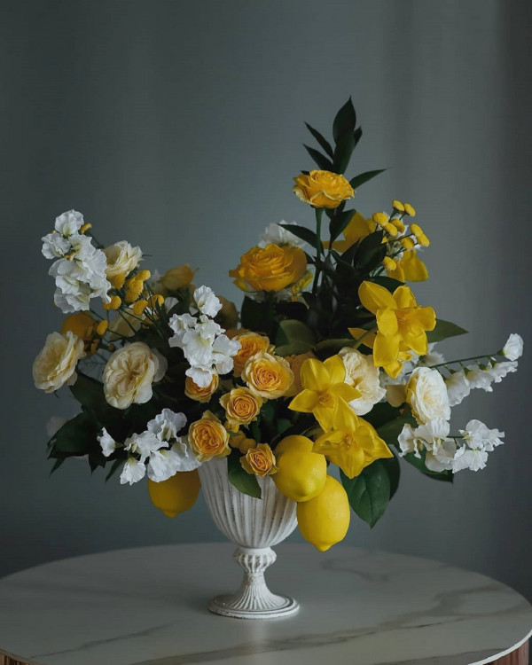 Как использовать на свадьбе главные цвета 2021