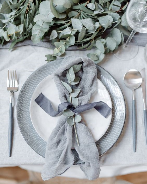 Как использовать на свадьбе главные цвета 2021