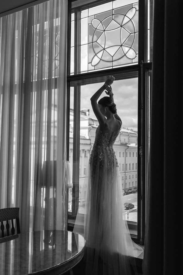 «Аристократическая» свадьба в дворцовых интерьерах