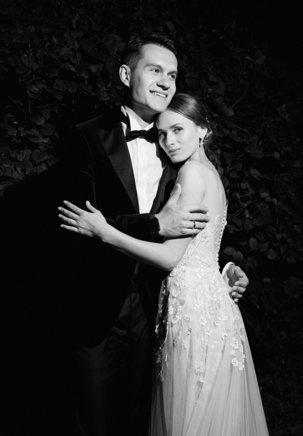 «Аристократическая» свадьба в дворцовых интерьерах