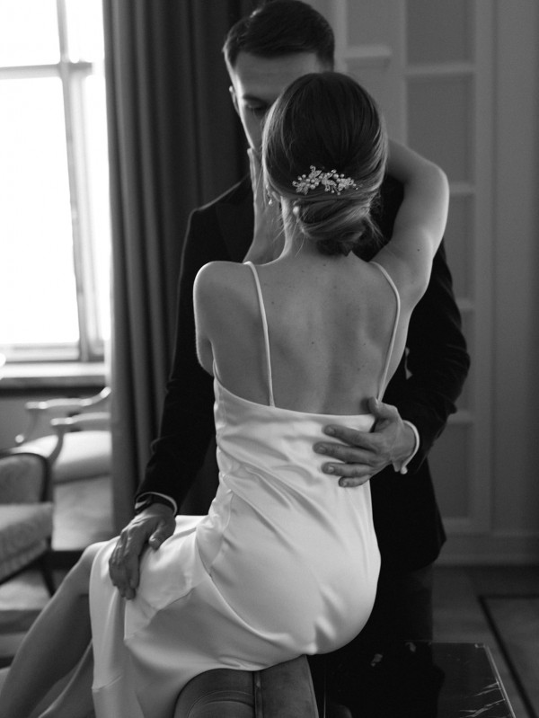 «Аристократическая» свадьба в дворцовых интерьерах