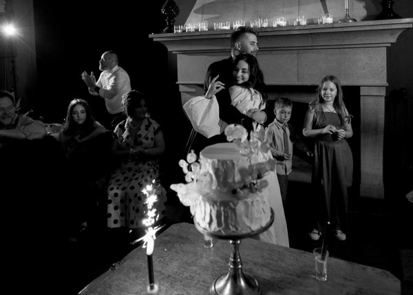 Романтичная свадьба в дождливый день