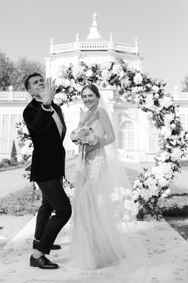 «Аристократическая» свадьба в дворцовых интерьерах