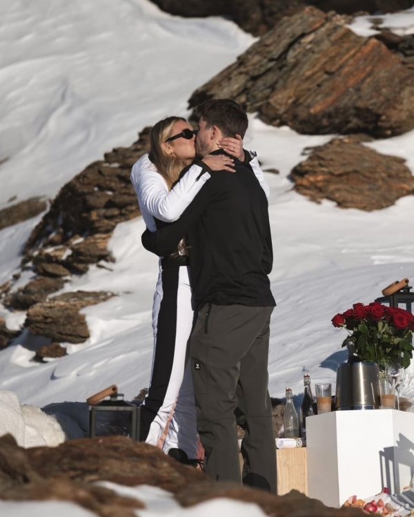 Модель Роми Стрейд выходит замуж