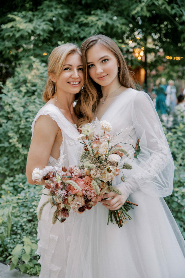 Свадьба в формате камерного семейного ужина от