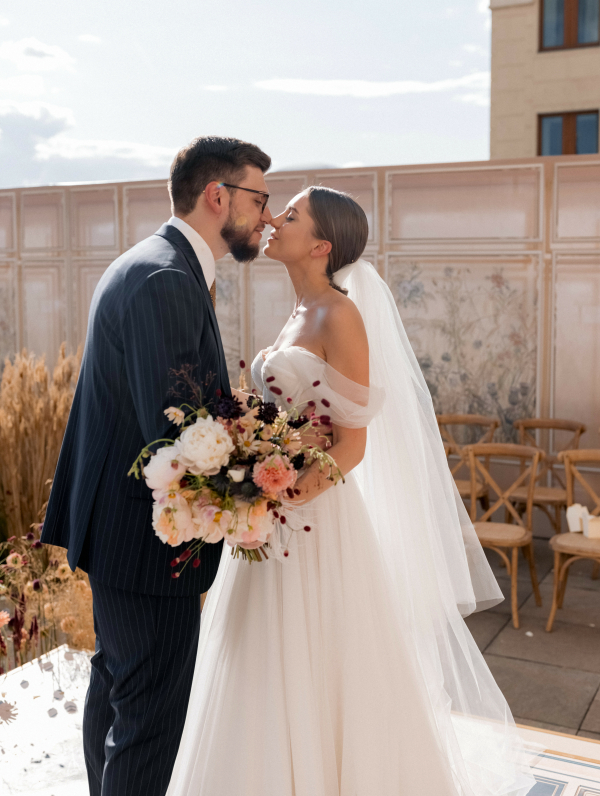 Свадьба под открытым небом в отеле Four