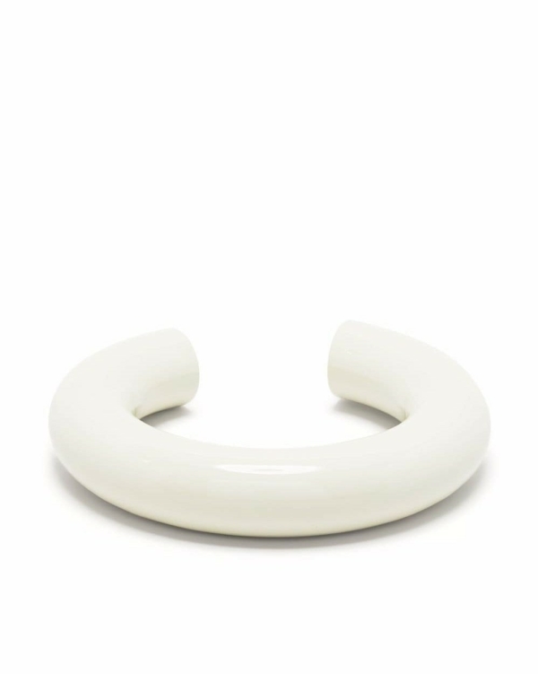 Как выглядят футуристичные свадебные украшения