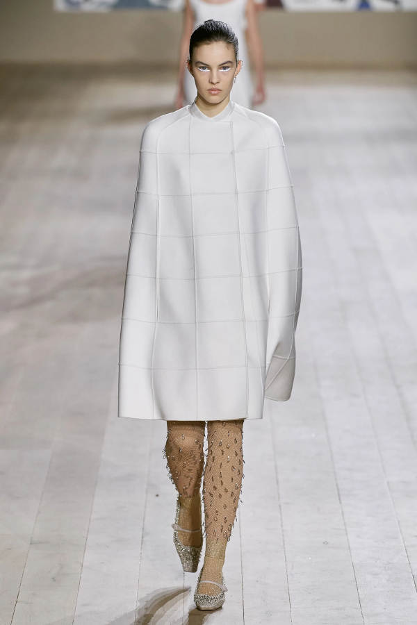 17 трендовых свадебных нарядов с кутюрного показа