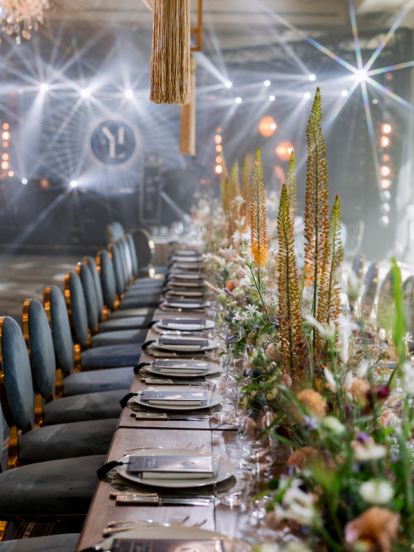 Свадьба под открытым небом в отеле Four