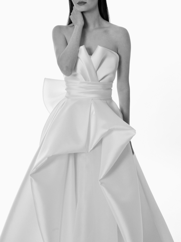 Минималистичные свадебные платья от Galia Lahav и