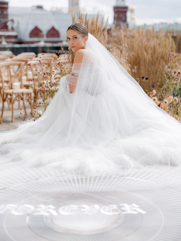 Свадьба под открытым небом в отеле Four