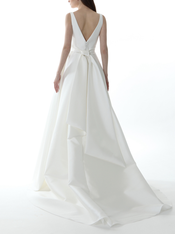 Минималистичные свадебные платья от Galia Lahav и