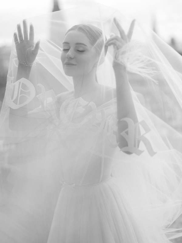 Свадьба под открытым небом в отеле Four