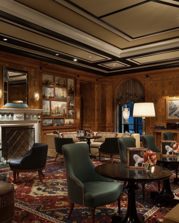 Если в Петербург, то в Four Seasons