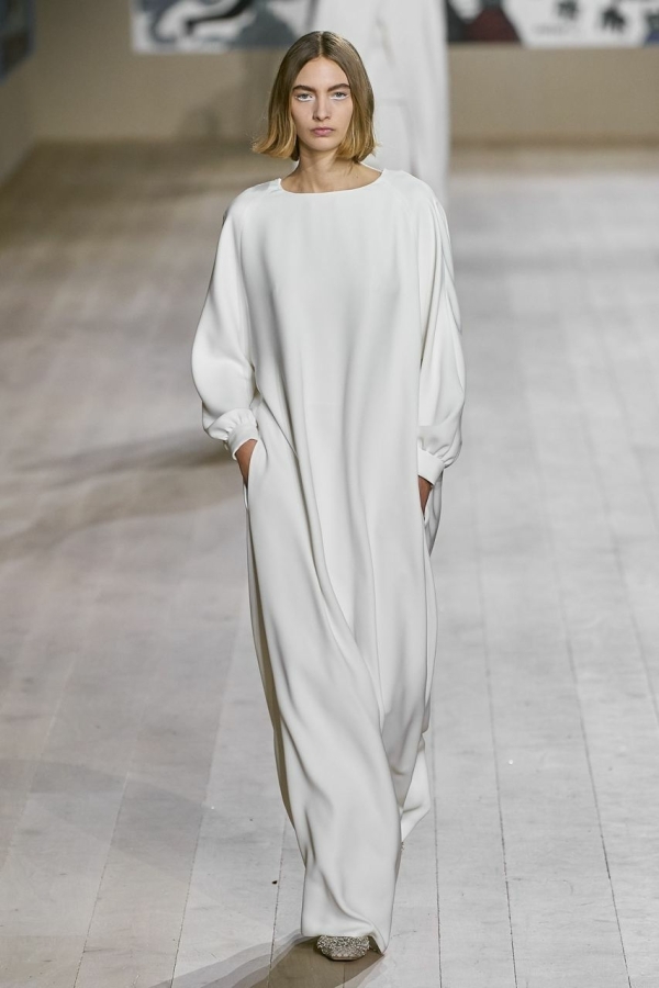 17 трендовых свадебных нарядов с кутюрного показа