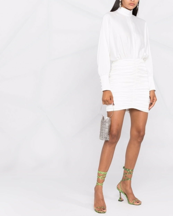 Свадебное платье с горлом все еще в