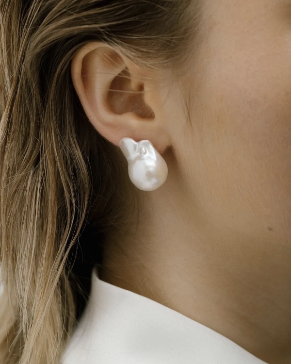 10 жемчужных серег для образа невесты