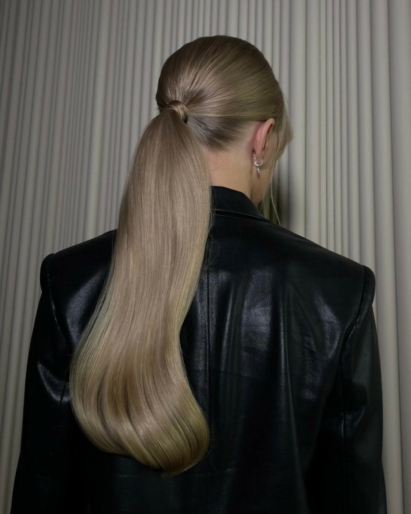 Как уложить длинные волосы на свадьбу?