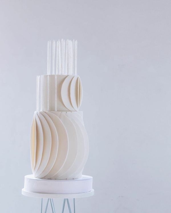 30 дизайнерских свадебных тортов, которые даже резать