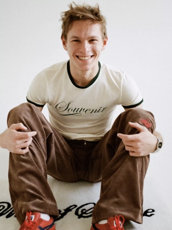 Не знаете, где покупать стильную одежду? Вот