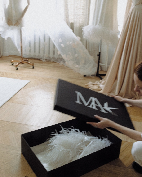 «Детали, крой, ткань — все это не