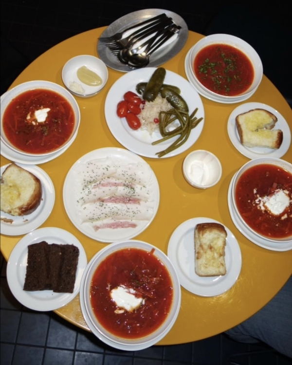 Закрываем гештальт в MMOMA, выбираем борщ в