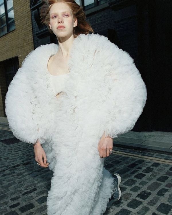 Свадебное платье в 2024 году — какое