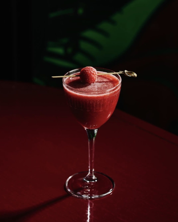 «Руанские соборы» Пушкинского, белоснежные девы в Phantom