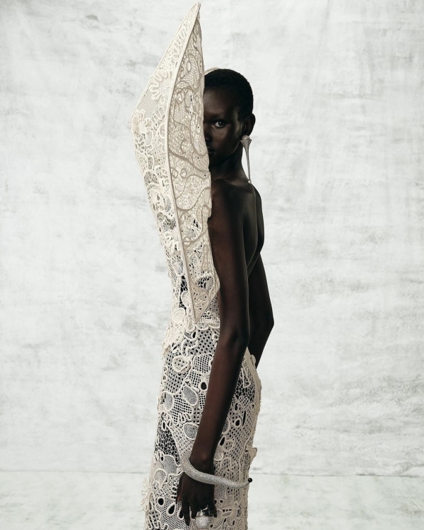 Свадебное платье в 2024 году — какое