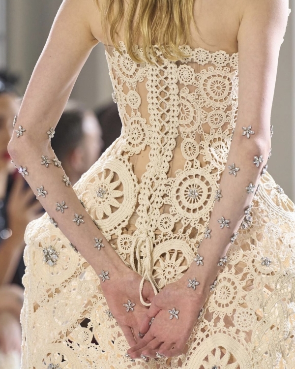 7 самых запоминающихся показов на Неделе Высокой