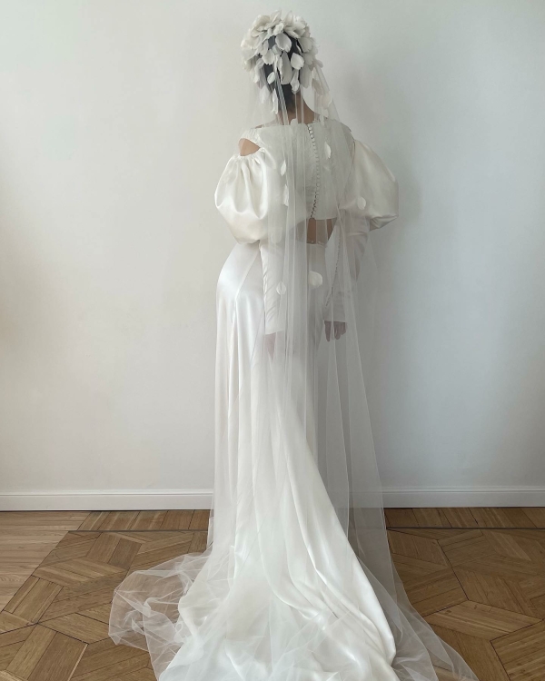 «Детали, крой, ткань — все это не