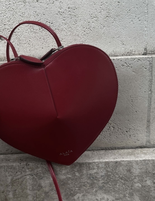 Романтик дома, мини-путешествие и свидание на катке