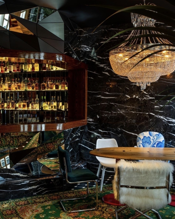 «Руанские соборы» Пушкинского, белоснежные девы в Phantom