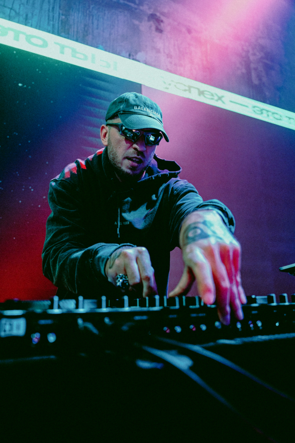 Диджеи Сергей Лосев