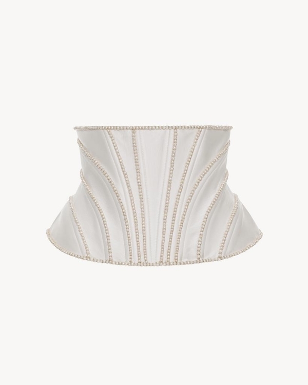 Аксессуары для образа невесты 2025: какие выбрать?