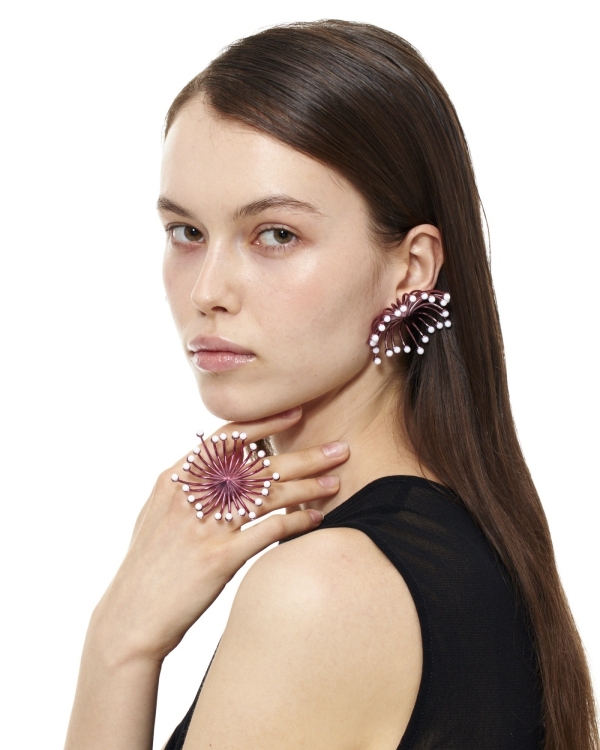 Любовь не имеет границ: что подарить девушке