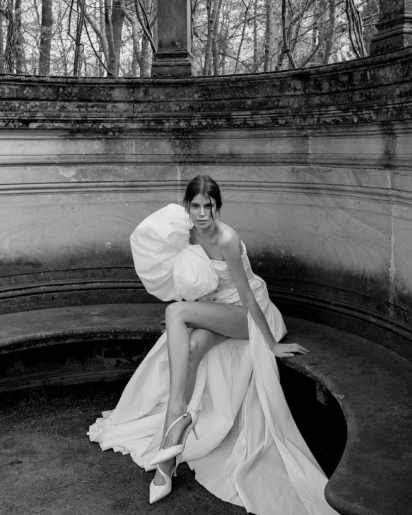 Какое свадебное платье выбрать в 2025 году?